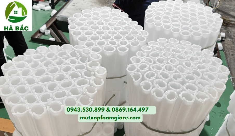 Ống xốp rỗng là một vật liệu đa năng được sử dụng rộng rãi trong ngành công nghiệp gỗ, đặc biệt là trong việc đóng gói và bảo vệ sản phẩm.