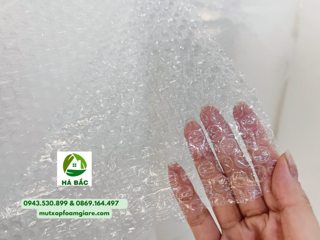 địa chỉ bán xốp foam 2li tại tân bình, foam 2mm tại long an, màng foam 1li tại tân uyên, màng foam 3li tại thuận an, màng foam 5mm lót dưa, màng foam tại bình dương, màng foam tại kcn sóng thần, màng xốp quấn máy móc, mua xốp ở đâu giá rẻ tại Biên Hòa, mua xốp tại hcm ở đâu, xốp cắm hoa màu trắng tại bình dương, xốp dày 1mm tại bến cát, Xốp dẻo cắm hoa 5p, xốp foam 1 li, xốp foam giá sỉ tại bình tân, xốp foam lót linh kiện điện tử, xốp lót chậu cây, xốp lót dưa hấu, xốp lót trái cây, xốp pe foam giá tốt, xưởng sản xuất màng foam tại hcm Màng xốp hơi bọc hàng tại Bình Dương dùng để đóng gói, bảo quản hàng dễ vỡ như hàng linh kiện điện tử, đồ thủy tinh, đồ thủ công mỹ nghệ.