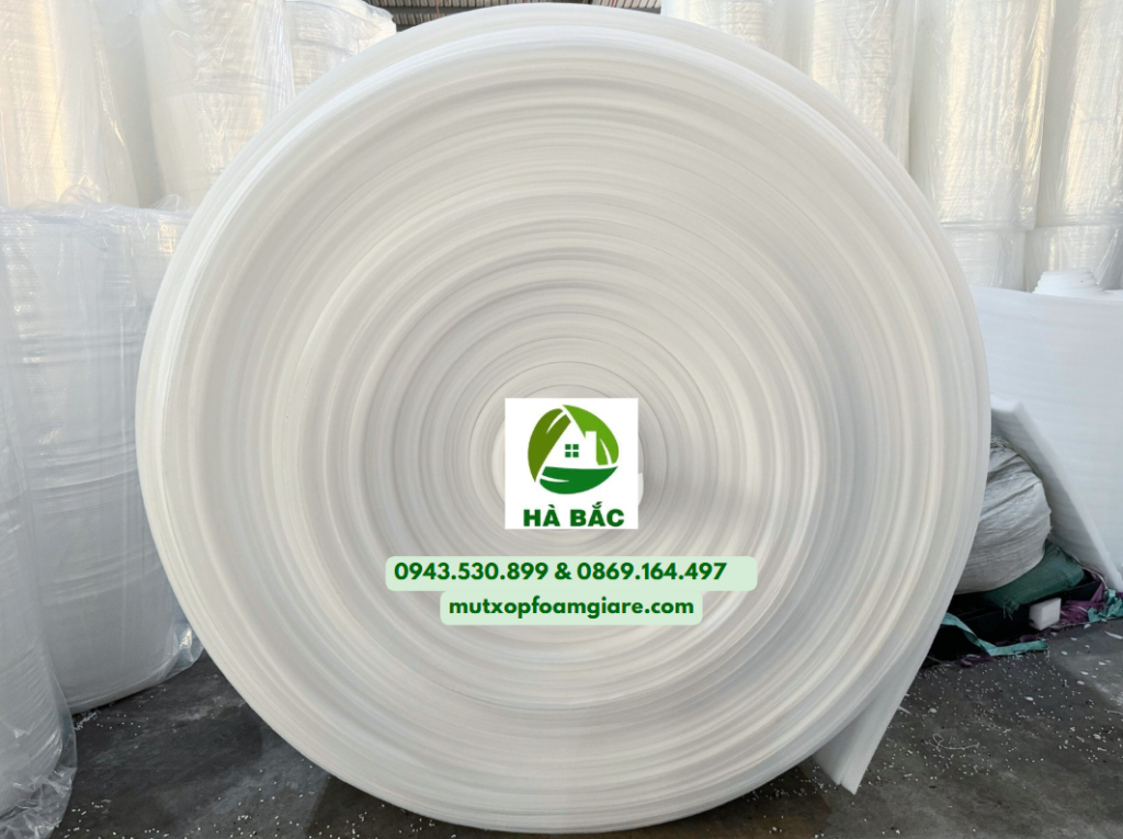 Cuộn Foam Dày 50mm Trang Trí Nghệ Thuật Giá Rẻ Cuộn foam dày 50mm trong lĩnh vực trang trí nghệ thuật, vật liệu trong việc tạo nên các tác phẩm độc đáo, sắc sảo và có chiều sâu.