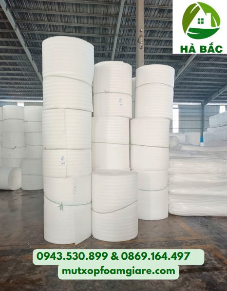 Cuộn mút PE là loại vật liệu xốp nhẹ, đàn hồi cao, được sản xuất từ nhựa PE. Với cấu trúc dạng bọt khí li ti, có khả năng chống sốc.